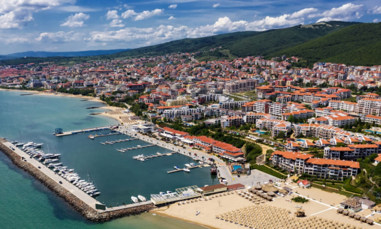 Вигоди придбання житла у Болгарії